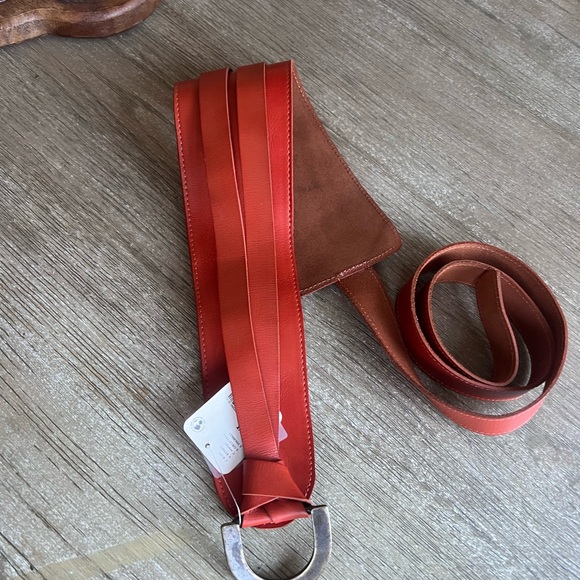 Free People woman’s orange Leather Belt - Picture 9 of 12